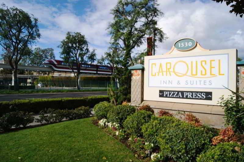 Carousel Inn And Suites Anaheim Exteriér fotografie