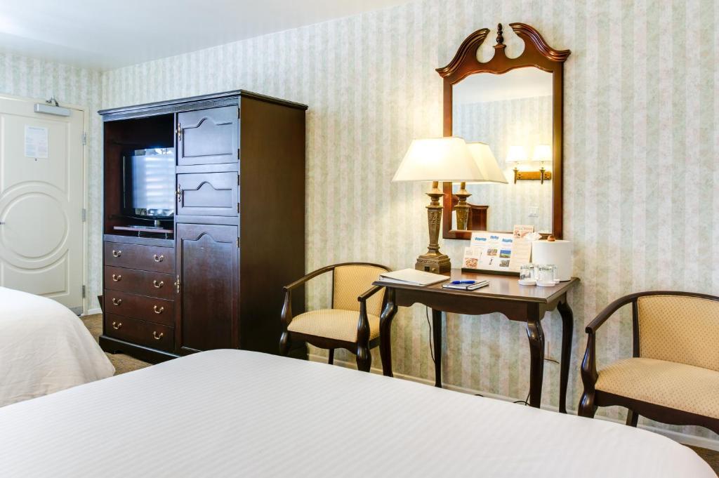 Carousel Inn And Suites Anaheim Exteriér fotografie