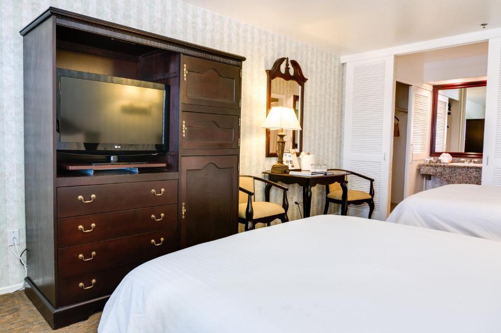 Carousel Inn And Suites Anaheim Exteriér fotografie